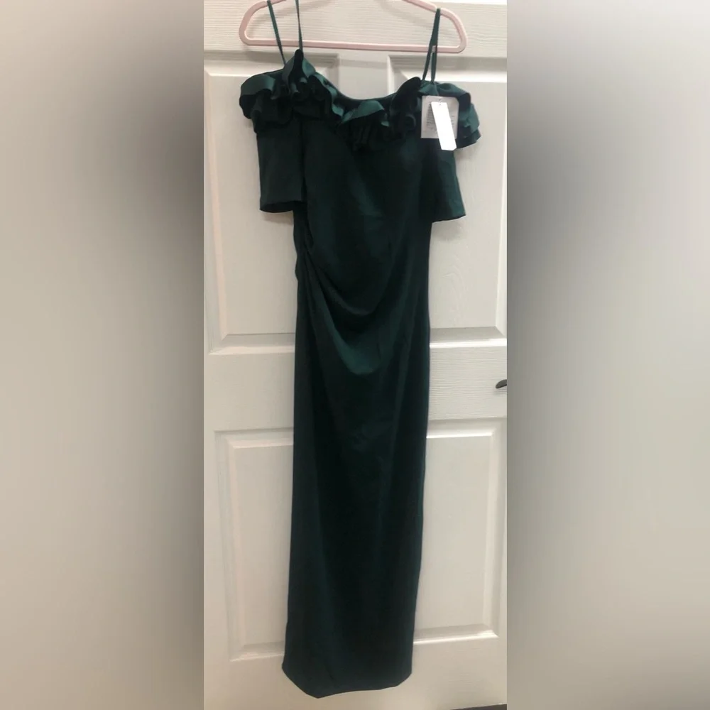 Xscape ISLA" LONG CREPE OFF THE SHOULDER RUFFLE DRESS NWT size 12 - Picture 3 of 4